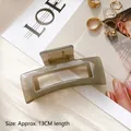 Pince à cheveux carrée gris fumé élégante, design minimaliste ajouré de 13 cm de long - Environ 13cm de Long / Gris Transparent