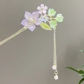 Traditionelle Hanfu-Haarnadel mit lila Harzblumen und hängenden Perlenquasten - Blau-Lila-Rosa Blume Perle Quaste (发簪2560)