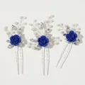 Handgemaakte bruidshaarspelden met koningsblauwe rozen en zilveren bladeren - Rozen haarspeldset / Blauw