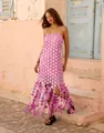 Abito rosa con paillettes tagliate al laser e raffinato design in pizzo traforato - S / Rosa