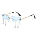 Hellblaue randlose Sonnenbrille im Tropfendesign mit Goldketten und Anhängern - Goldrahmen Hellblaue Gläser