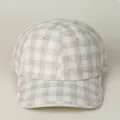 Detalle de gorra de béisbol de cuadros en algodón y lino con tejido de cerca - M (56-58cm) / Cuadros beige