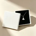 Golden fan-shaped necklace with white mother-of-pearl in a white textured gift box - 9*9*3 (Including Sponge) / White Litchi Grain