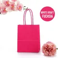 Sac cadeau en papier kraft blanc épais rose pêche avec poignées torsadées et décor floral - Rose Pêche ; 12 Cm De Long * 15 Cm De Haut * 6 Cm De Côté (format Mini) ; Papier Kraft 120 G