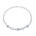 Dettaglio della collana a nodi argentata con perle di pietra occhio di gatto blu - Collana / Collana Occhio di Gatto Blu e Bianco