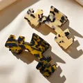 Elegant cellulose acetate hair claw clips with vintage tortoiseshell pattern in beige - Thickened Geometric Chain Hair Claw