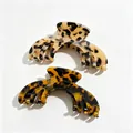 Elegant hair comb set in light and dark tortoiseshell patterns with acetate finish - Thickened Leopard Print Acetate Claw