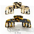 Set of two 4.3-inch acetate hair claws in cream marble and dark tortoiseshell patterns - Square Head Multi-Tooth Glossy Claw