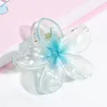 Pinza per capelli a forma di plumeria sfumata blu in resina con pois bianchi - Motivo a Fiocco di Neve Blu