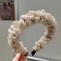 Serre-tête élégant en organza champagne avec texture plissée et design raffiné - Maille Kaki Plissée