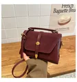 Sac à bandoulière vintage bordeaux en cuir et suédine avec détails dorés élégants - Sac Carré Patchwork (25068) / Bordeaux
