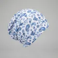 Gros plan d'un bonnet souple blanc avec imprimé paisley bleu et textile confortable - Paisley bleu sur blanc (Motif 8)