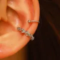 Set de dos pendientes de clip plateados de estilo vintage francés con diseño variado - Juego de Estilo de Cuentas y Plata Fragmentada Minimalista - Plateado (4845)