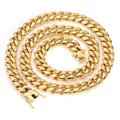 Detail van gepolijste 18K vergulde roestvrijstalen Cubaanse schakelketting met sluiting - Armband Lengte / Smal Goud