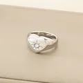 Minimalist heart-shaped silver titanium steel ring with sparkling eight-pointed star - Size 6 / 13mm Heart Inlaid Zircon (KR111015-K) / Silver