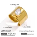 Brede gouden roestvrijstalen ring met peervormige witte zirkonia, sieraad in vintage stijl - Peervormige Zirkonia Stijl (JDR0103334) / Goud