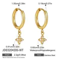 Boucles d'oreilles créoles trèfle en acier doré avec détails de dimensions et de poids - Pendentif Trèfle à Quatre Feuilles (JDE0204306-WT)