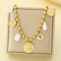 Collar vintage de cuentas doradas con la Virgen María, la cruz y perlas barrocas - Estilo de Colgantes Múltiples Virgen María y Perla Artificial Barroca (KN299494-SXSJ) / Dorado