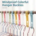 Fibbia antivento in silicone colorato per appendiabiti e stendibiancheria in vari colori - Fibbia Antivento Multifunzionale (Colori Misti)