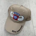 Detail van 82nd Airborne Division borduurwerk op tactische kaki katoenen pet - M (56-58cm) / Khaki