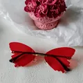 Lunettes de soleil papillon rouges sans monture style vintage chic pour un look tendance - Style Forme de Papillon Irrégulière Sans Monture Rouge