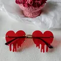 Lunettes de soleil rouges cœur dégoulinant avec monture en métal doré style rétro. - Style Forme de Cœur Goutte d'Eau Rouge