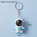 Simpatico portachiavi astronauta blu, altezza 4,5 cm e larghezza 3,2 cm. - Medio (4.5cm) / Tipo C Blu (4.5cm)