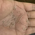 Ganchos para pendientes plateados con bola para la creación de joyas hechas a mano - Gancho de oreja francés / Oro blanco