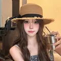 Elegante sombrero de paja para mujer con ala ancha y lazo negro para el verano - Sombrero de Paja de Borde Crudo (D-322) / Caqui