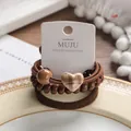 3er-Set hochelastische Haargummis in Dunkelkaffee mit kariertem Herz-Detail und Perle. - Herz-Stil / 3er Pack / Dunkelbraun