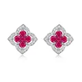 Elegante S925 zilveren oorknoppen met roze edelstenen in een klaverblad ontwerp - 925 zilver / In het lab gekweekte robijn