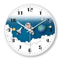 Kreative Wanduhr mit Astronauten Weltraum Thema für Kinderzimmer lautlose Deko - Weltraumreise / S