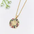 Collana in oro elegante con ciondolo Vergine Maria in zirconi colorati da donna - Stile Vergine Maria Arcobaleno di Guadalupe (XL2189-015)
