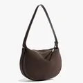 Minimalistische dunkelbraune Wildleder-Achseltasche mit Reißverschluss und Gurt - Braun