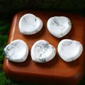 Set of five 30mm heart-shaped white natural stone massage worry stones for stress relief - 30MM / Howlite