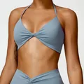 Soutien-gorge de sport de yoga dos nu bleu clair avec détail torsadé et bas de yoga assortis - S / Ensemble (CWX8528-1) / Bleu Brume