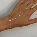 Elegante bracciale a mano in argento con strass a quadrifoglio per donna trendy - Stile Trifoglio / Argento