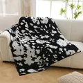 Suave manta de franela con un elegante diseño de estampado de vaca en blanco y negro - Estampado de Vaca (Negro) / 130x160cm (900g) / Negro
