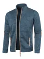 Vue détaillée de la veste tricotée bleue pour homme munie de coudières contrastées - S / Bleu Denim
