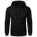 Zwarte heren hoodie met jacquardpatroon en stijlvolle trekkoorden voor de herfst. - S / Zwart