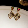Boucles d'oreilles style cour vintage en forme d'éventail avec cristal coeur coloré - 65# Fleur Perle Irisée Cœur