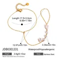 Gold stainless steel hand harness with teardrop and square cubic zirconia stones - Teardrop and Square Zirconia Style (JDB0301331)