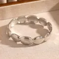 Vintage silver-tone stainless steel scalloped bracelet for bohemian style stacking - Scallop Relief Wave (19 Silver)