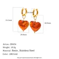 Dimensions détaillées des boucles d'oreilles cœur en résine plaqué or 18 carats inox. - Boucles d'Oreilles Coeur Spirale (E8454) / Ambre
