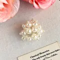 Ciondolo per scarpe a fiore di perle bianche per decorazione fai-da-te chic - Fiore in Perle Artificiali Bianche (27965-4)