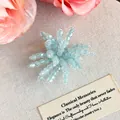 Elegante ciondolo a fiore di perline blu chiaro per scarpe jelly e zoccoli fai-da-te - Fiore con Perline Radiale Blu Chiaro (27965-11)