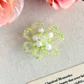 Ciondolo per scarpe floreale verde fatto a mano con perle di cristallo per zoccoli - Fiore di Perle d'Imitazione Verde Bianco (27965-18)