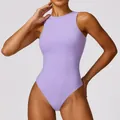 Body de yoga athlétique sans manches violet avec une coupe de jambe haute élégante - L / Haut Et Bas / Pourpre Romantique