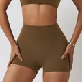 Short de yoga confortable à taille haute de couleur brun olive pour le fitness et le sport. - S / Bas / Brun Thé de Bouleau