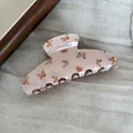 Pince à cheveux élégante en acétate rose avec imprimé papillon pour les coiffures - Imprimé Papillon Beige - Style Grand Éventail